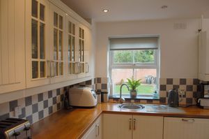 Kitchen- click for photo gallery